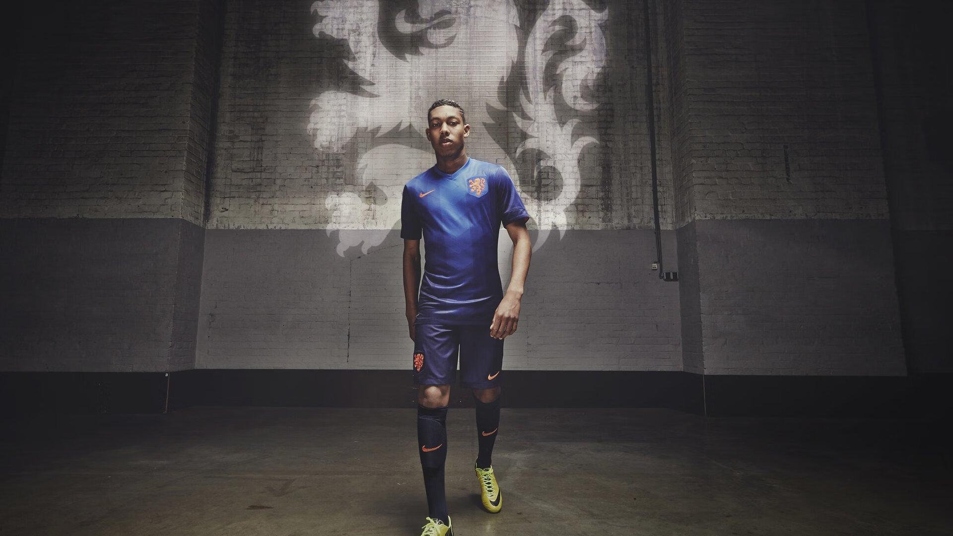 英媒曝切尔基争夺战现新格局 曼联热刺领跑 里昂标价三千万欧起